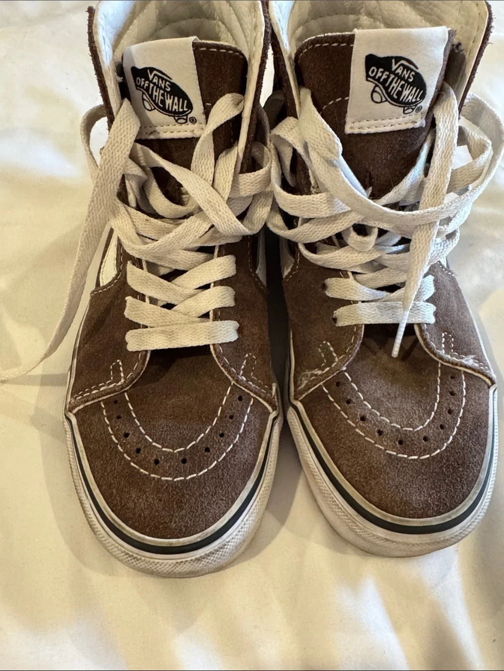 Vans Sk8-Hi sneakers in brown suede